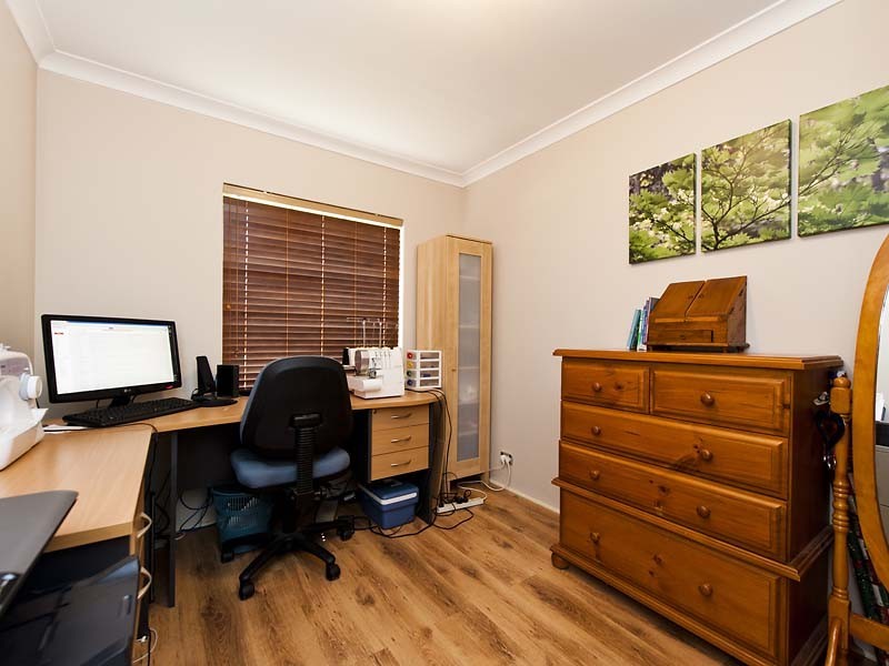 8 Hardwick Boulevard, Canning Vale WA 6155
