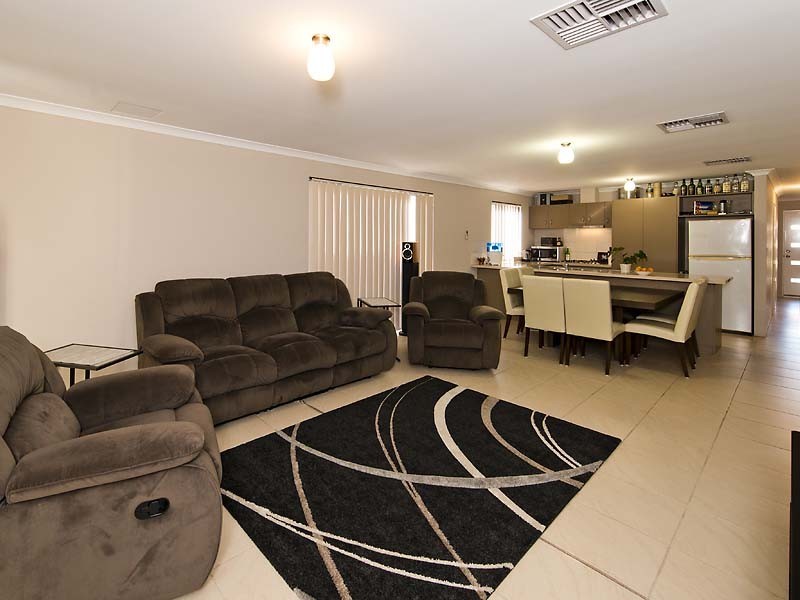 10 Bunratty Link, Canning Vale WA 6155