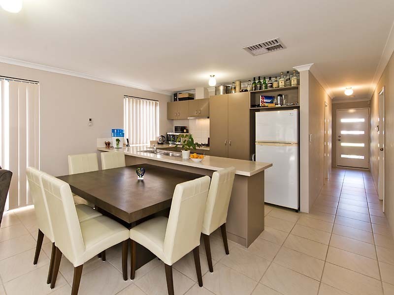 10 Bunratty Link, Canning Vale WA 6155