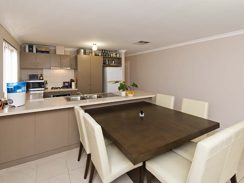 10 Bunratty Link, Canning Vale WA 6155