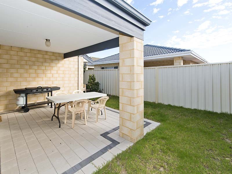 10 Bunratty Link, Canning Vale WA 6155
