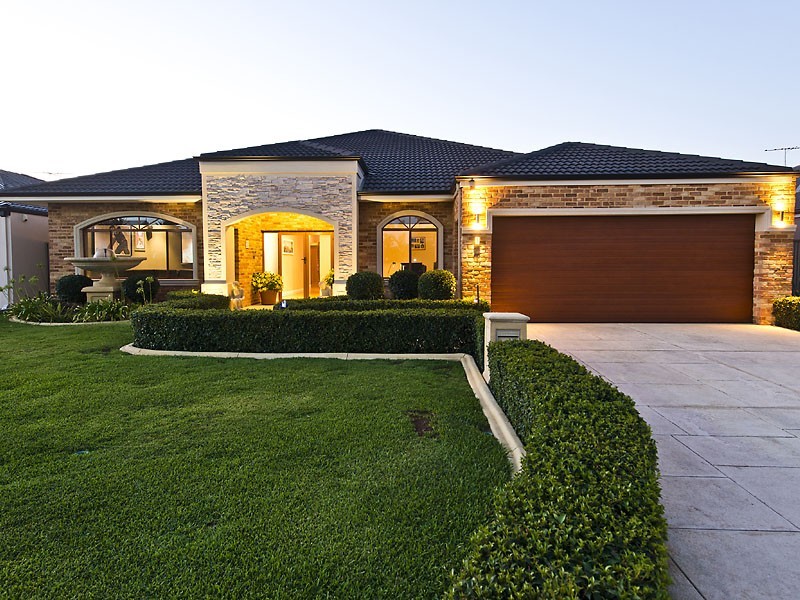 7 Caversham Bend, Southern River WA 6110