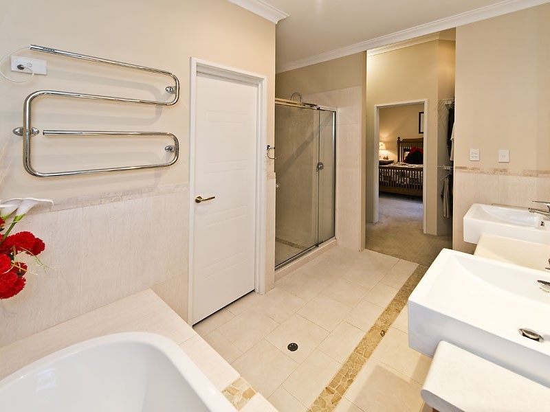 7 Caversham Bend, Southern River WA 6110