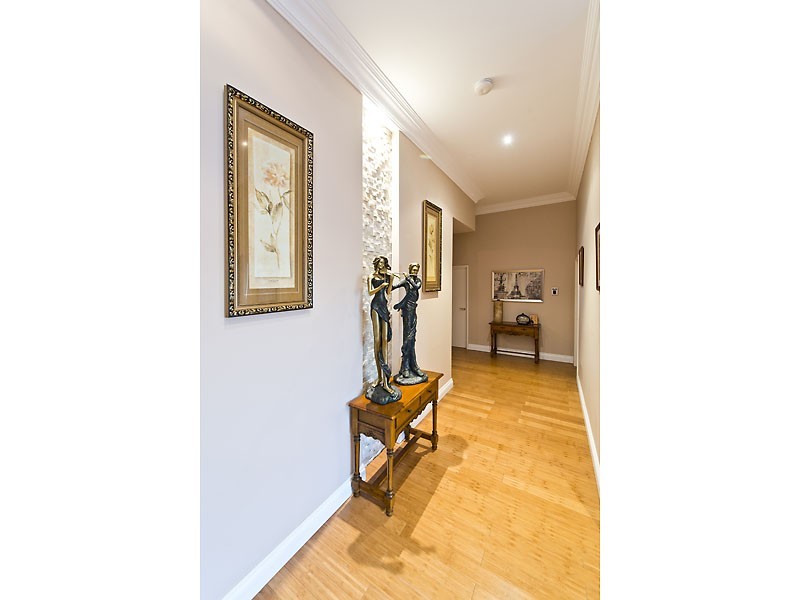 7 Caversham Bend, Southern River WA 6110