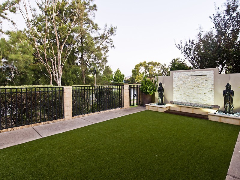 6 Illawarra Crescent, Canning Vale WA 6155