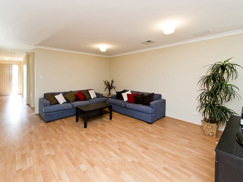 71 Clontarf Terrace, Canning Vale WA 6155