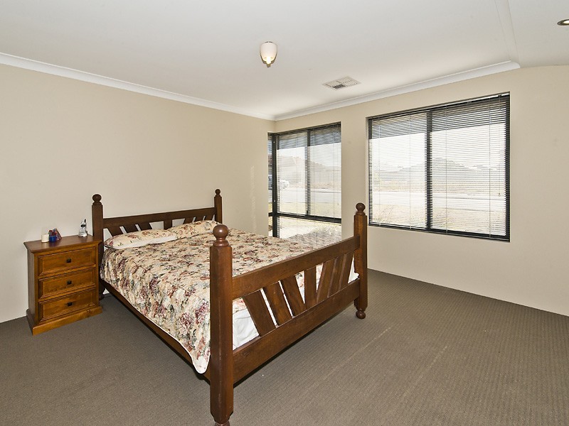 71 Clontarf Terrace, Canning Vale WA 6155