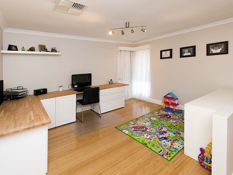 24 Bodallin Crescent, Southern River WA 6110