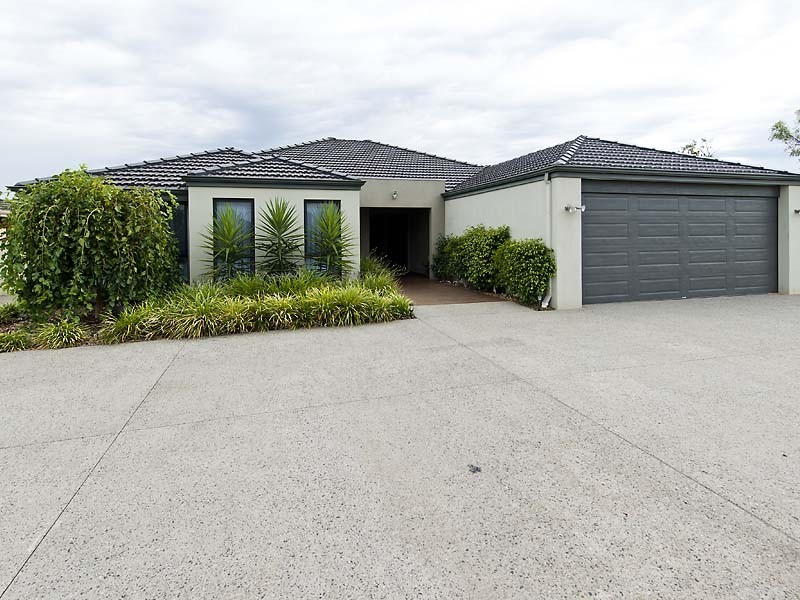 24 Bodallin Crescent, Southern River WA 6110