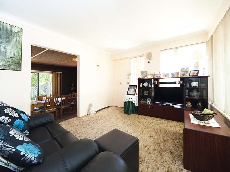 21 Mereworth Road, Thornlie WA 6108