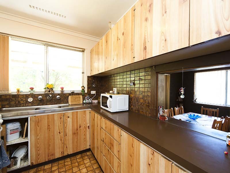 21 Mereworth Road, Thornlie WA 6108
