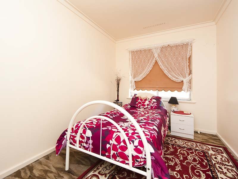 21 Mereworth Road, Thornlie WA 6108