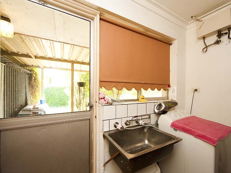 21 Mereworth Road, Thornlie WA 6108