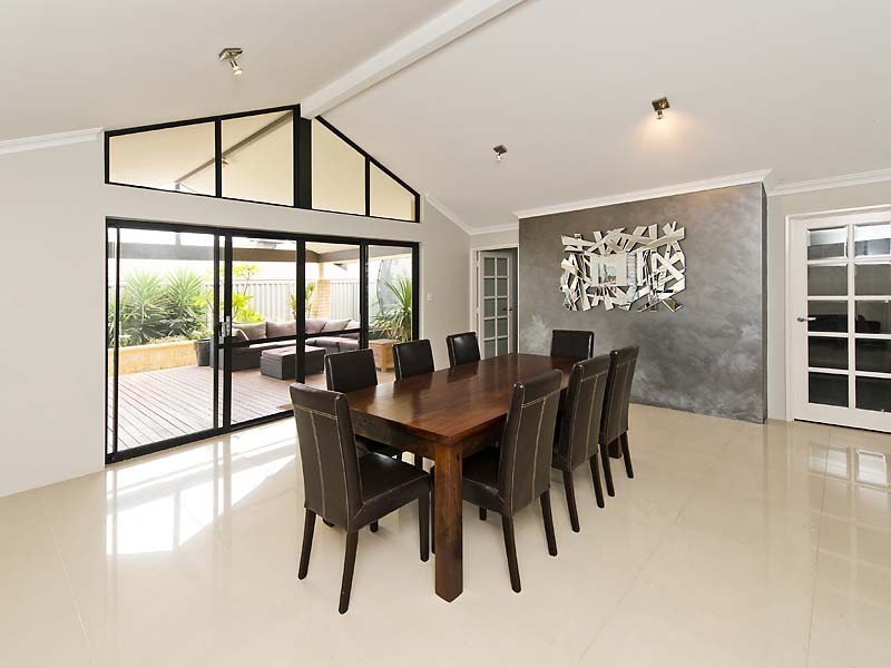 5 Magdalen Loop, Piara Waters WA 6112