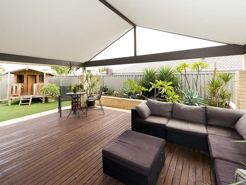 5 Magdalen Loop, Piara Waters WA 6112