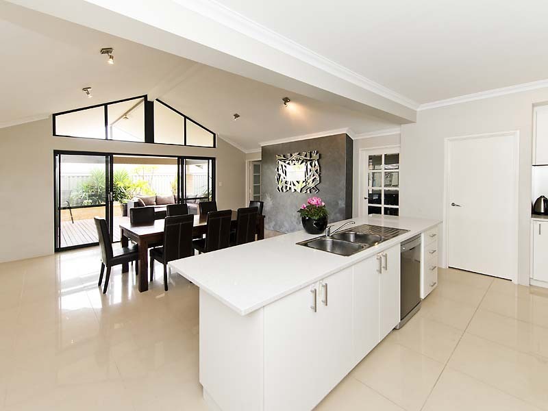 5 Magdalen Loop, Piara Waters WA 6112