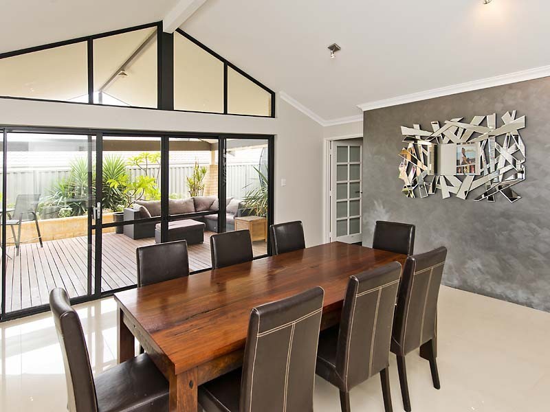 5 Magdalen Loop, Piara Waters WA 6112