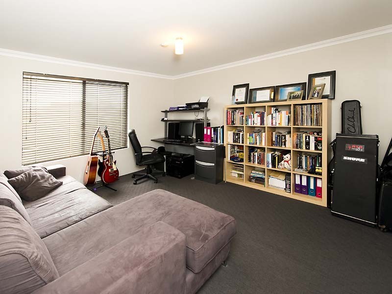 5 Magdalen Loop, Piara Waters WA 6112