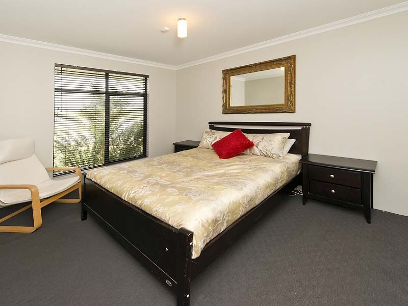 5 Magdalen Loop, Piara Waters WA 6112