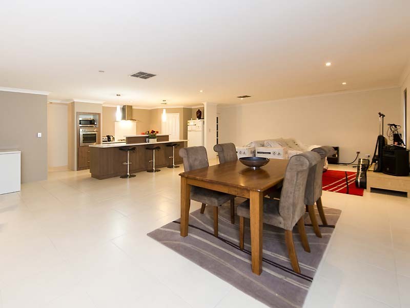 12 Kersley Loop, Harrisdale WA 6112