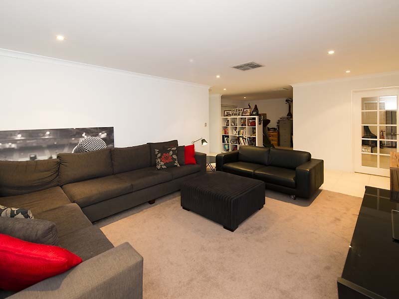 12 Kersley Loop, Harrisdale WA 6112