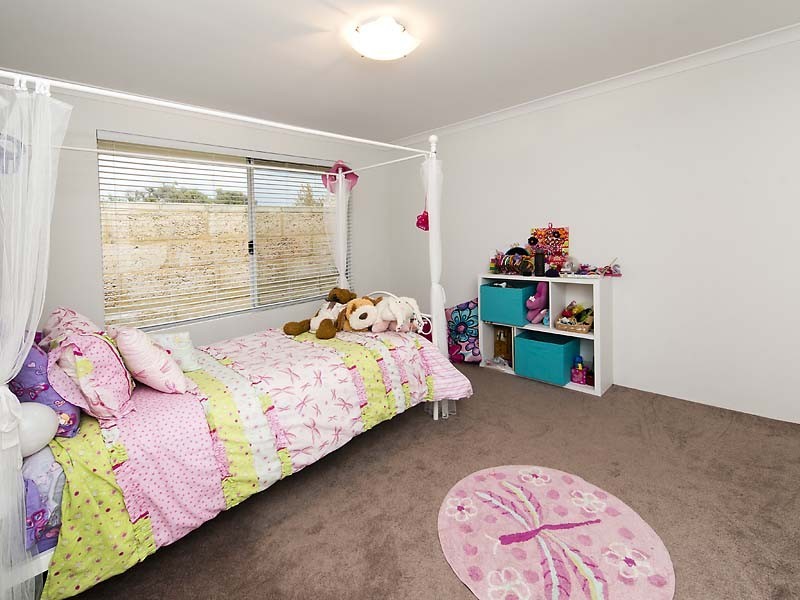 12 Kersley Loop, Harrisdale WA 6112