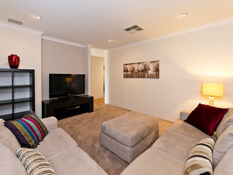 16 Peaceful Vista, Harrisdale WA 6112