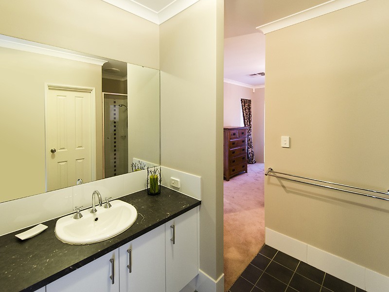 16 Peaceful Vista, Harrisdale WA 6112