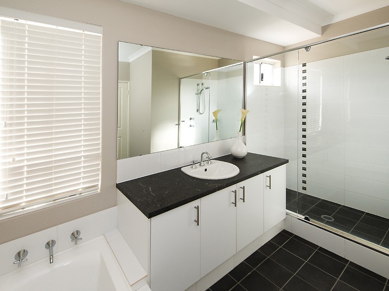 16 Peaceful Vista, Harrisdale WA 6112