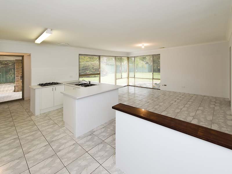 9 Windmill Drive, Bibra Lake WA 6163