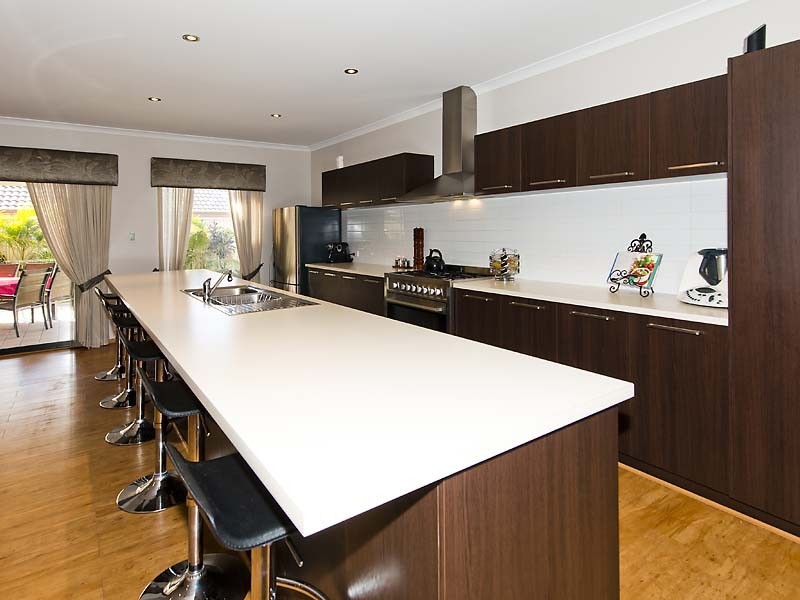 8 Blarney Place, Canning Vale WA 6155