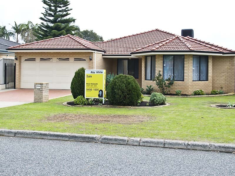 13 Ruby Avenue, Langford WA 6147