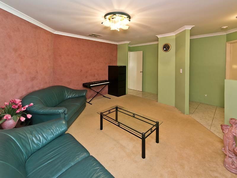 13 Ruby Avenue, Langford WA 6147