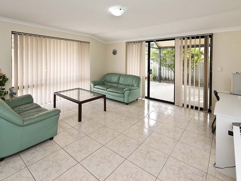 13 Ruby Avenue, Langford WA 6147