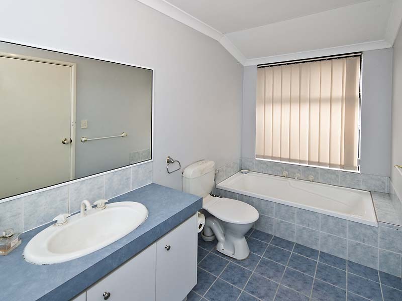 13 Ruby Avenue, Langford WA 6147