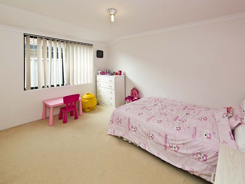 13 Ruby Avenue, Langford WA 6147