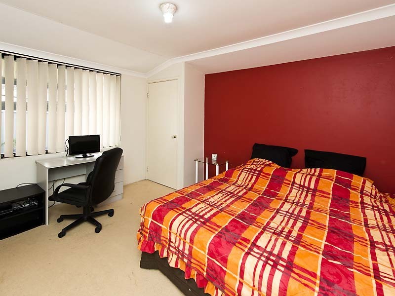 13 Ruby Avenue, Langford WA 6147