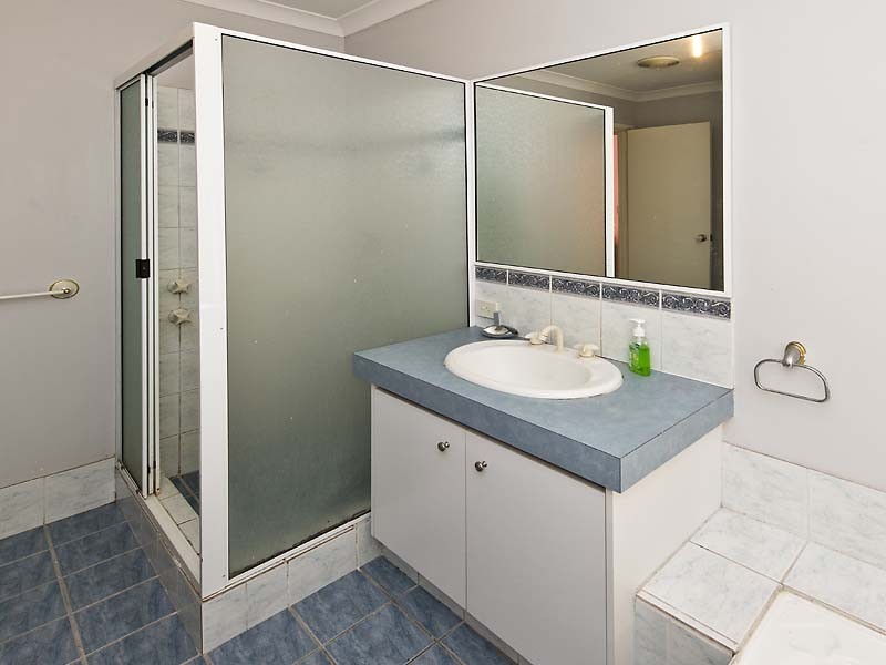 13 Ruby Avenue, Langford WA 6147