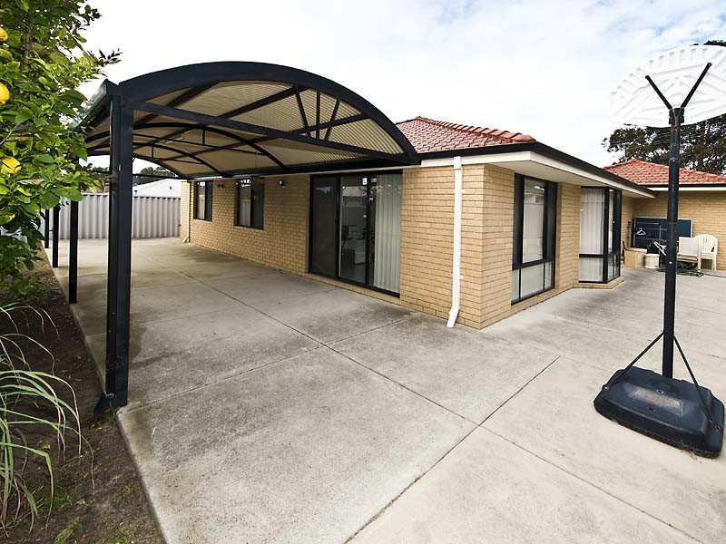 13 Ruby Avenue, Langford WA 6147