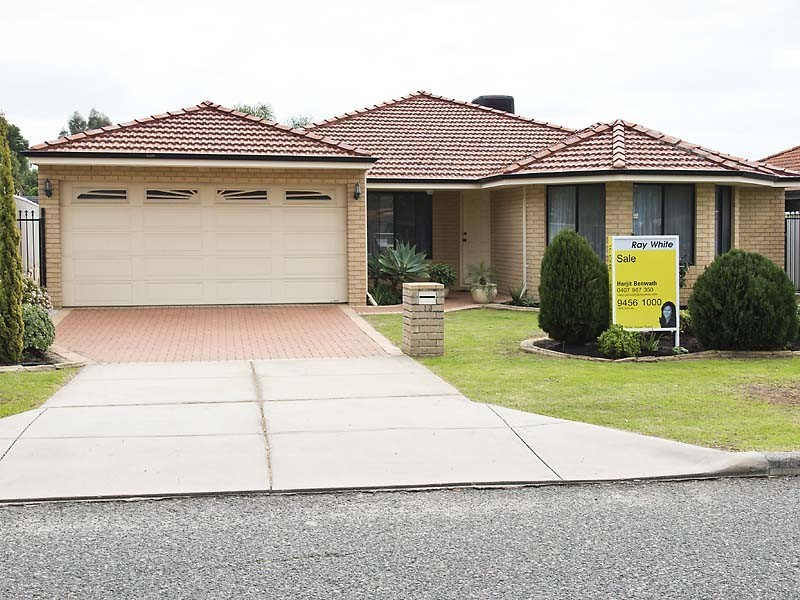 13 Ruby Avenue, Langford WA 6147