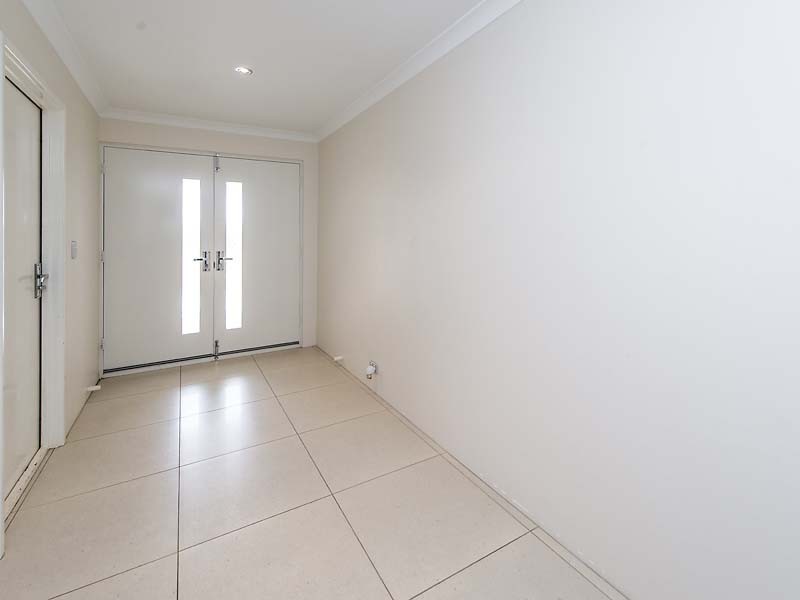 8 Amalfi Way, Canning Vale WA 6155