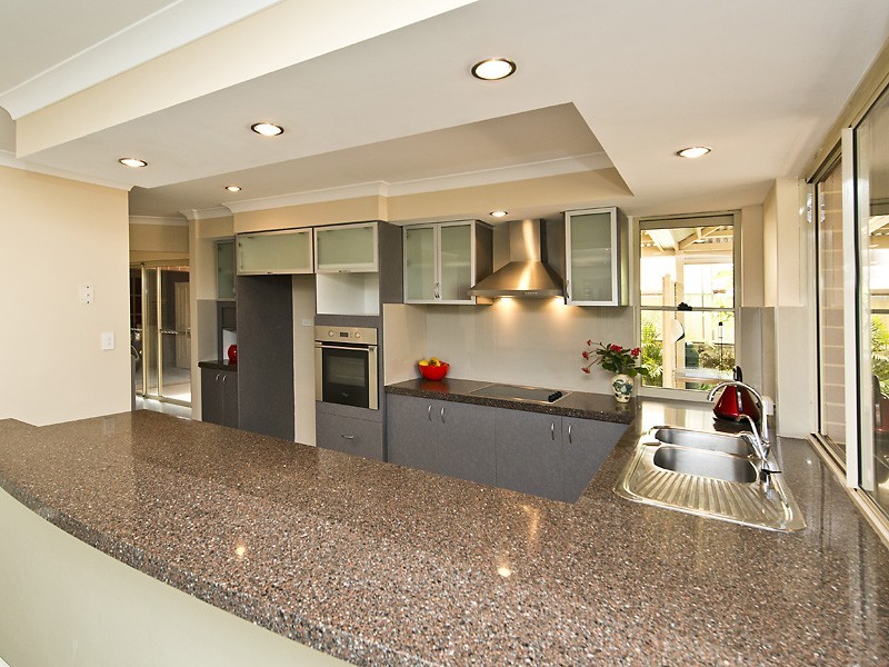 27 Rufford Lane, Canning Vale WA 6155