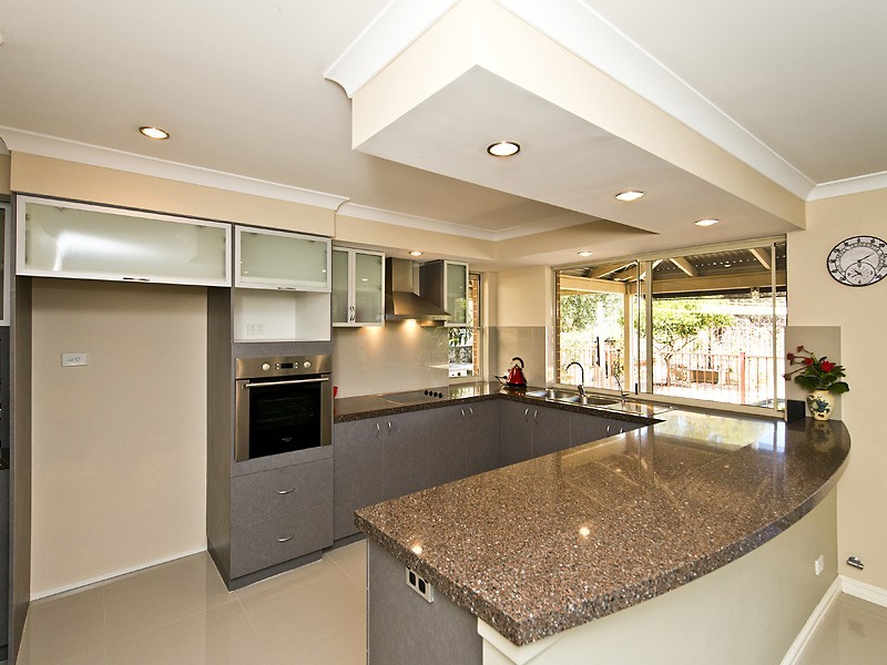 27 Rufford Lane, Canning Vale WA 6155