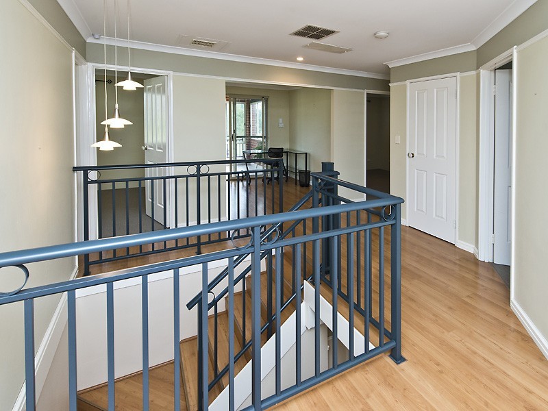 27 Rufford Lane, Canning Vale WA 6155