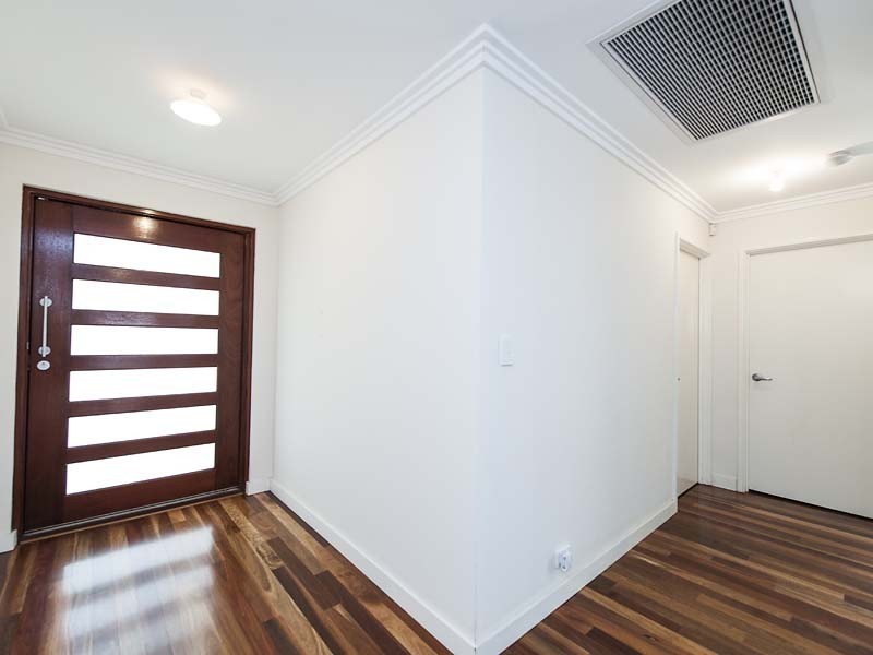 11 Amalfi Way, Canning Vale WA 6155