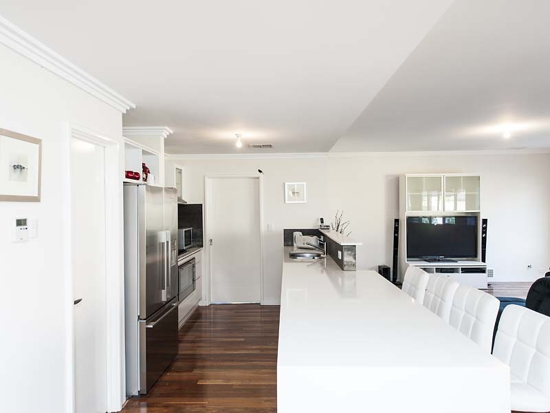 11 Amalfi Way, Canning Vale WA 6155