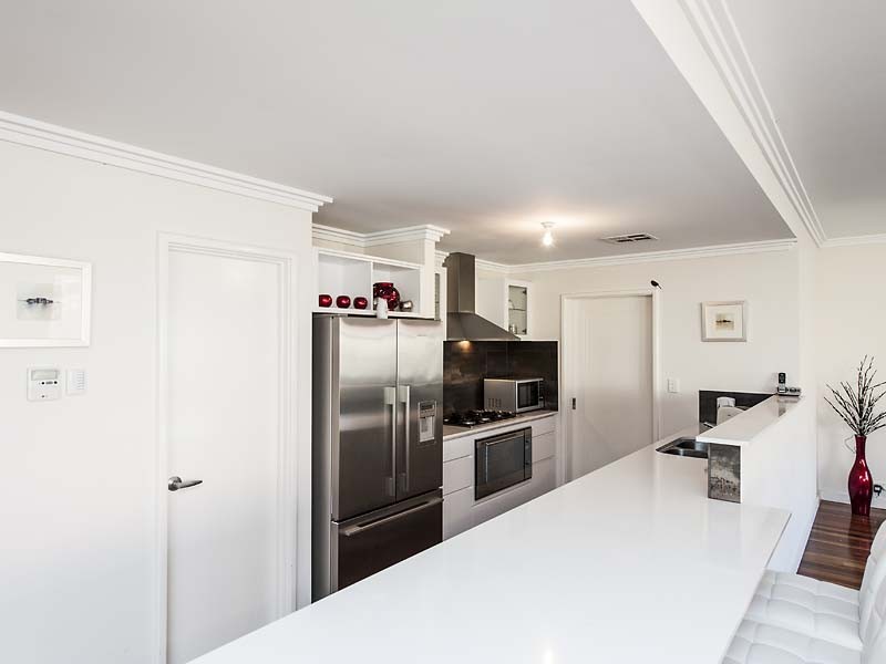 11 Amalfi Way, Canning Vale WA 6155