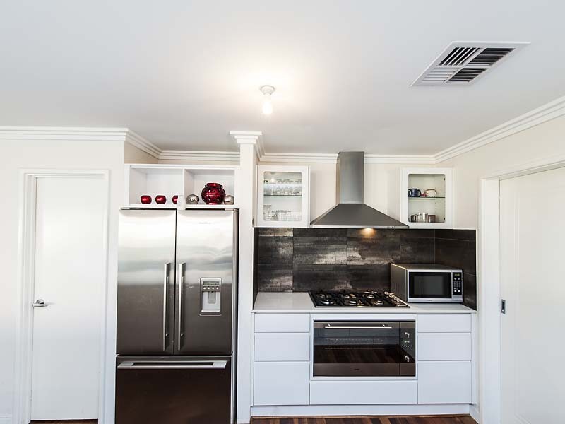 11 Amalfi Way, Canning Vale WA 6155