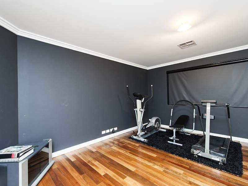 11 Amalfi Way, Canning Vale WA 6155