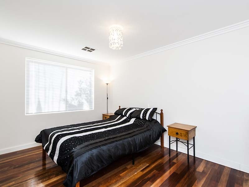 11 Amalfi Way, Canning Vale WA 6155